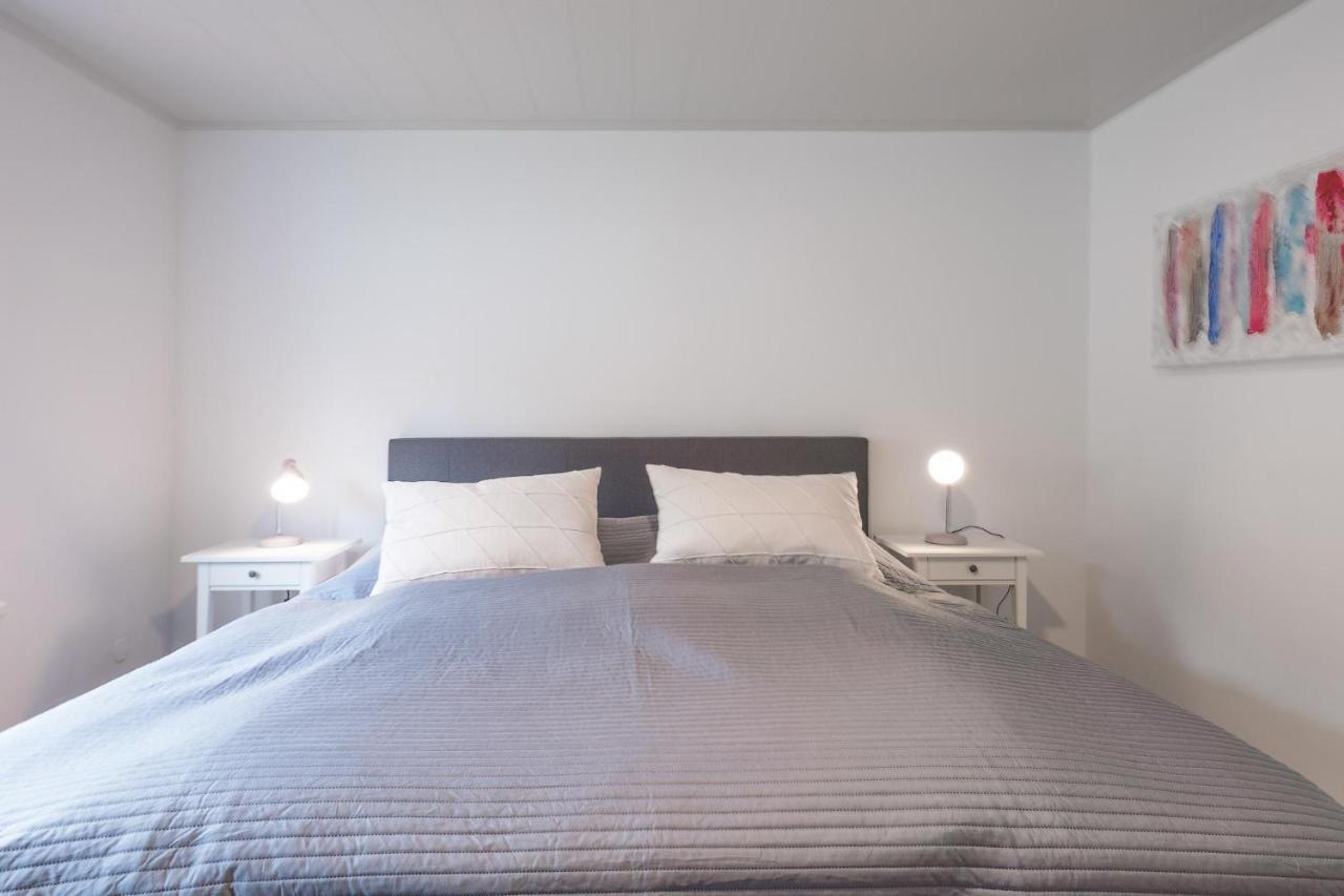 Apartmenthaus Theodor Storm Daemmerstunde ฮูซุม ภายนอก รูปภาพ